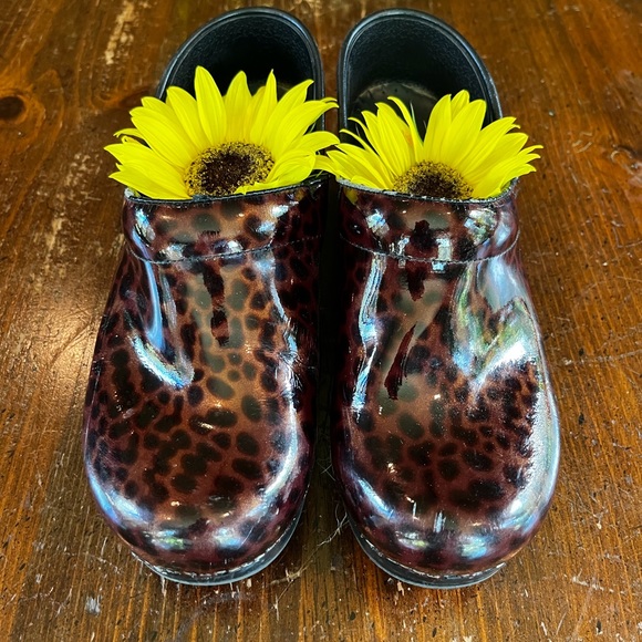 Dansko Clog - Picture 5 of 8